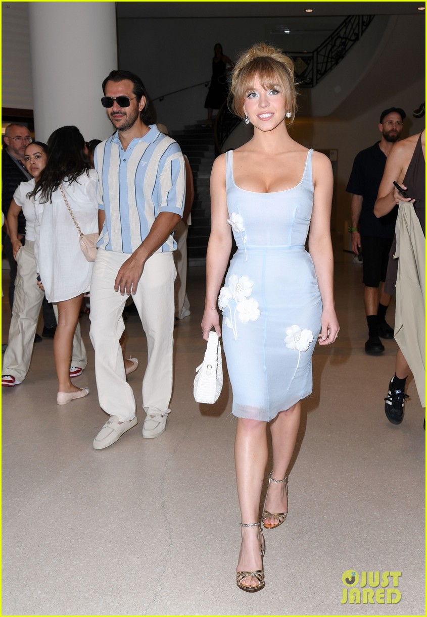 Report: Sydney Sweeney's Wedding To Jonathan Davino Called Off Due To Unresolved Issues Report: Sydney Sweeney's Wedding To Jonathan Davino Called Off Due To Unresolved Issues