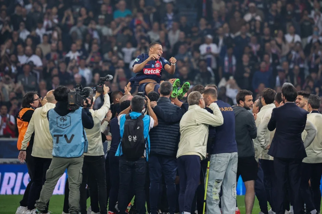 Resultados De La Ligue 1: El PSG Vence Al Lyon Resultados De La Ligue 1: El PSG Vence Al Lyon