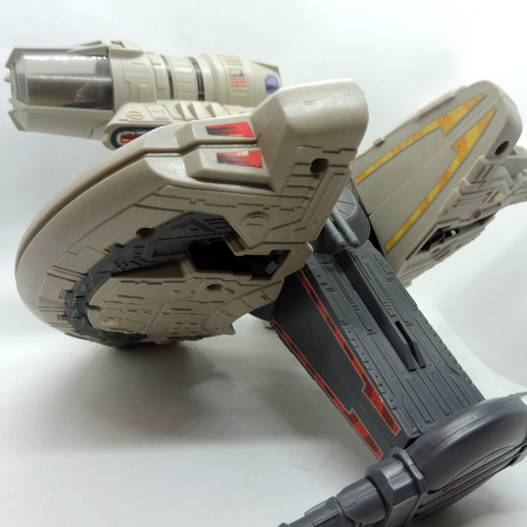 Review: Hasbro's Star Wars: Shadow Of The Empire Dash Rendar Figure Review: Hasbro's Star Wars: Shadow Of The Empire Dash Rendar Figure