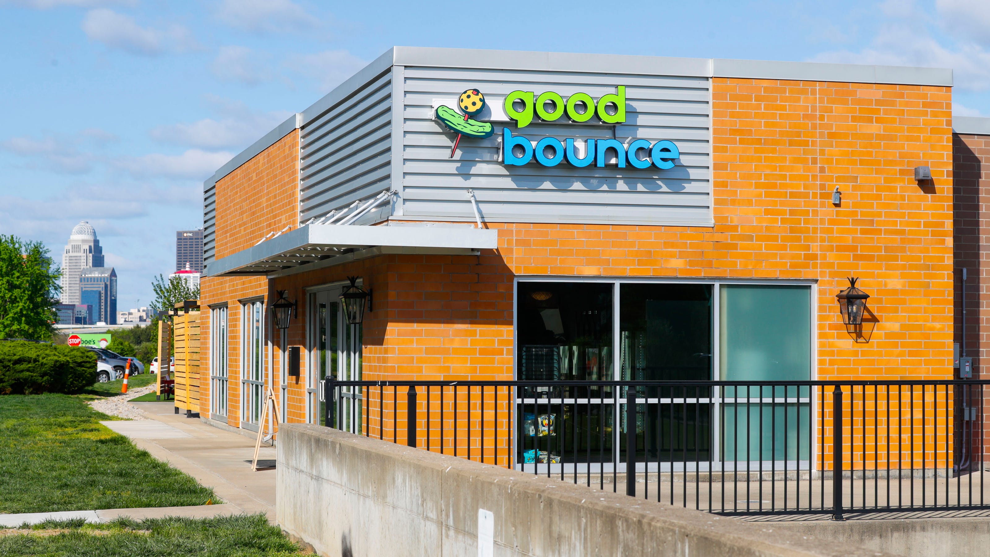 River Road Construction: Louisville Restaurants Face Revenue Losses River Road Construction: Louisville Restaurants Face Revenue Losses