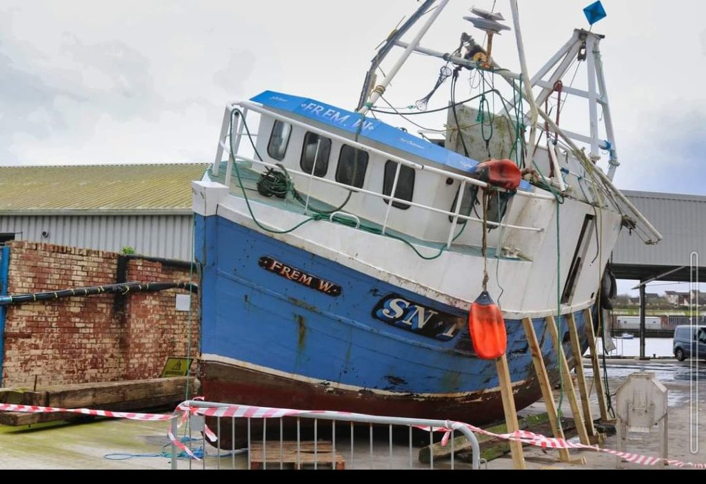 Salvage Operation For Tech Tycoon's Yacht Ends In Diver's Death Salvage Operation For Tech Tycoon's Yacht Ends In Diver's Death