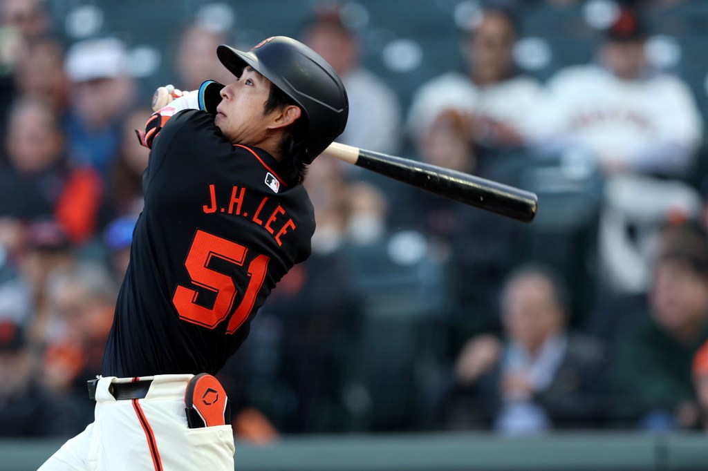 SF Giants: Flores And Lee Deliver Again In Victory Over Brewers SF Giants: Flores And Lee Deliver Again In Victory Over Brewers