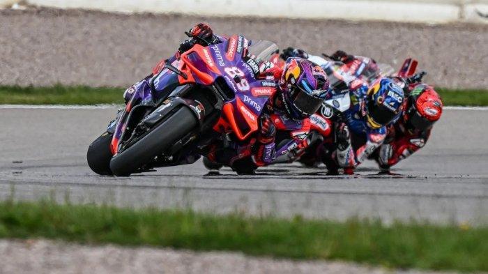 Siaran Langsung Sprint Race MotoGP Inggris: Link & Jadwal Tayang (20.00 WIB) Siaran Langsung Sprint Race MotoGP Inggris: Link & Jadwal Tayang (20.00 WIB)