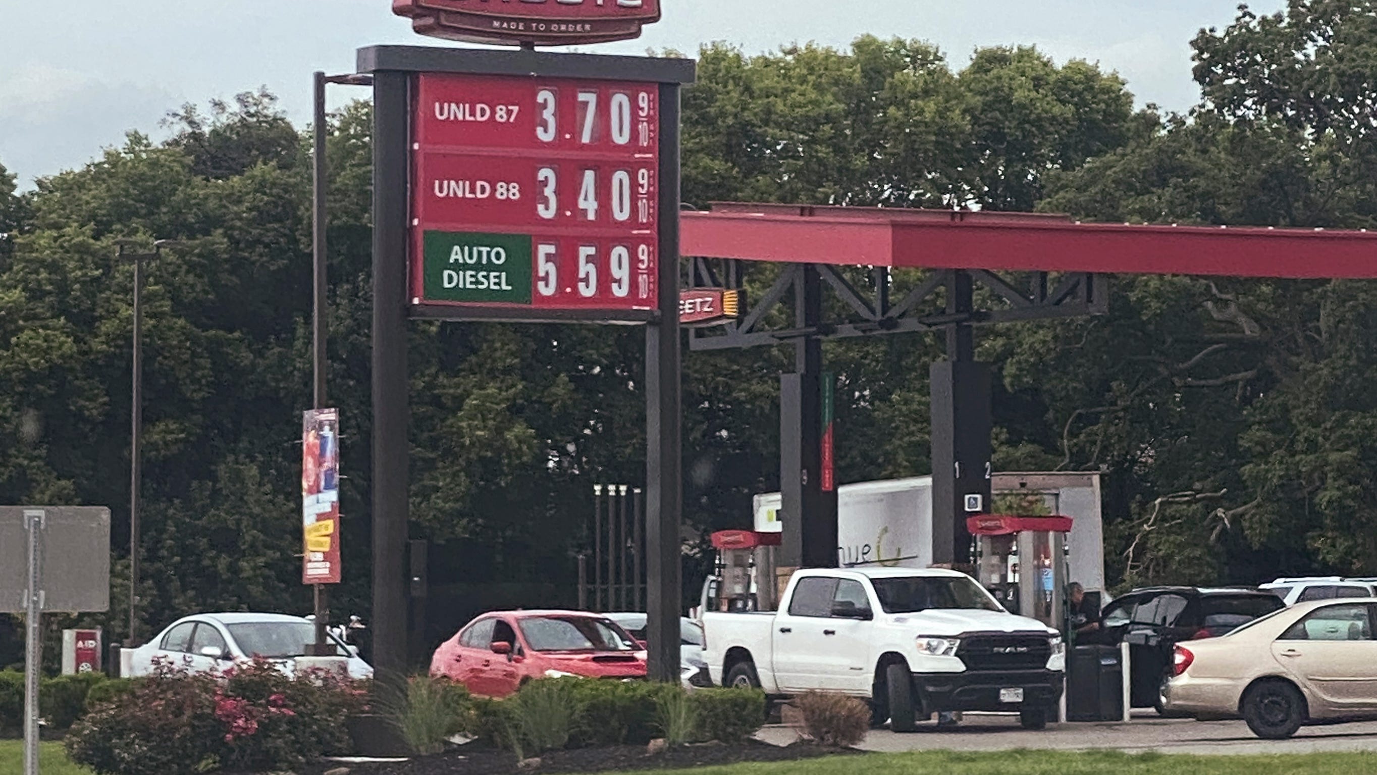 Significant Gas Price Variation Across Columbus Stations Significant Gas Price Variation Across Columbus Stations