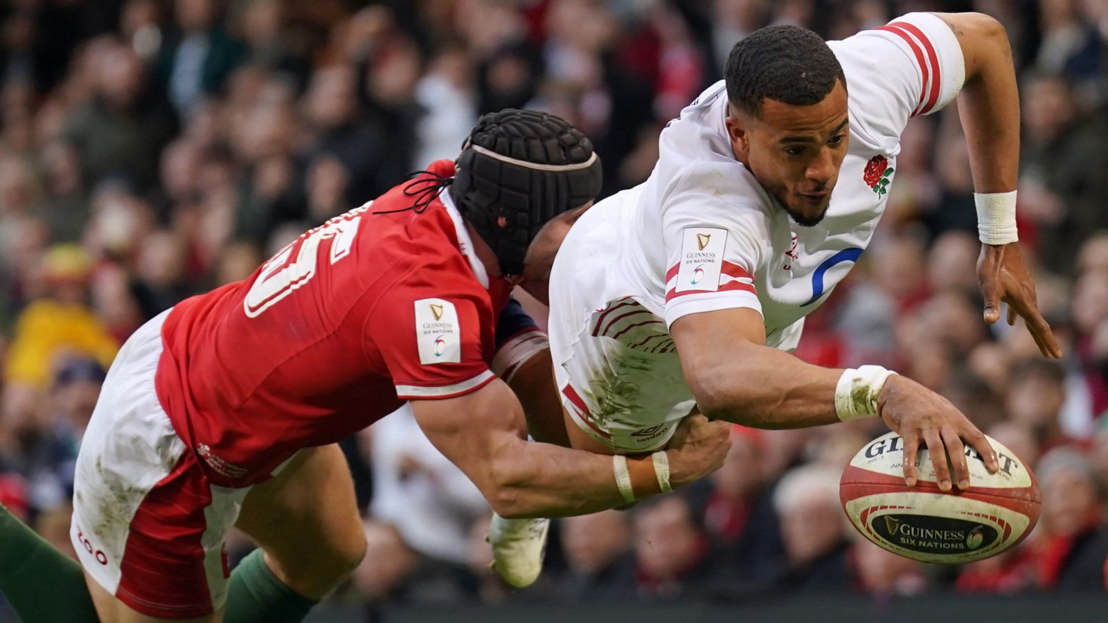 Six Nations: England's Daly Secures Last-Minute Win Against France