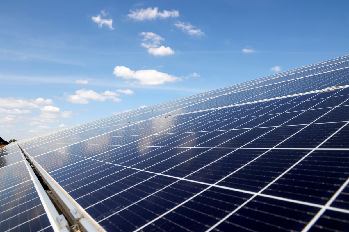 Solar Panel Tariffs: US Imposes Duties Of Up To 3,521% On Southeast Asian Imports Solar Panel Tariffs: US Imposes Duties Of Up To 3,521% On Southeast Asian Imports
