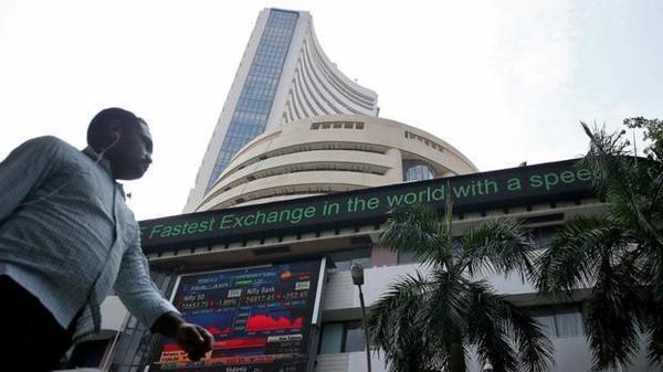 Stock Market Today: Sensex, Nifty 50 Flat Amidst Bajaj Twins Losses And Geopolitical Tensions Stock Market Today: Sensex, Nifty 50 Flat Amidst Bajaj Twins Losses And Geopolitical Tensions