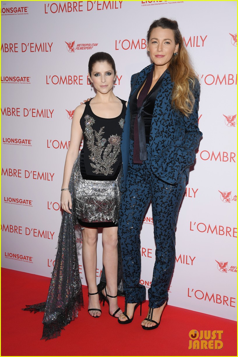 Subdued Glamour: Blake Lively And Anna Kendrick's Premiere Competition Subdued Glamour: Blake Lively And Anna Kendrick's Premiere Competition