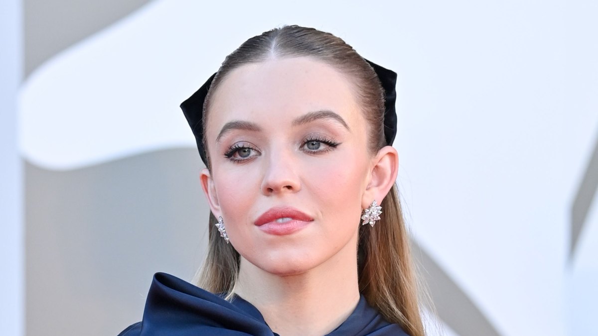 Sydney Sweeney And Jonathan Davino: Breakup Speculation Intensifies After L.A. Sighting Sydney Sweeney And Jonathan Davino: Breakup Speculation Intensifies After L.A. Sighting