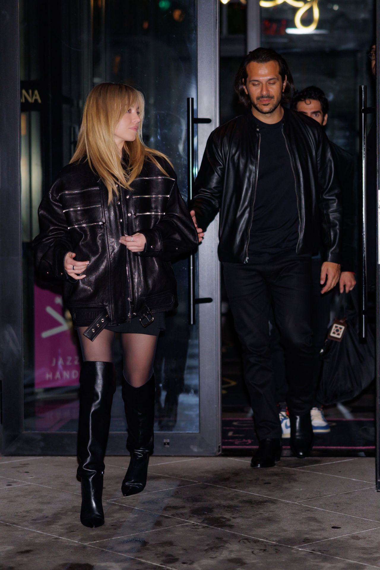 Sydney Sweeney's Wedding Plans With Jonathan Davino Reportedly Cancelled Sydney Sweeney's Wedding Plans With Jonathan Davino Reportedly Cancelled