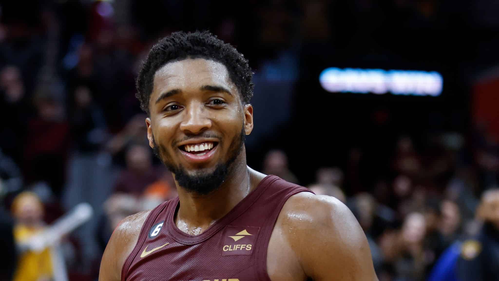 Talking Heads: Donovan Mitchell's Question For Fans Talking Heads: Donovan Mitchell's Question For Fans