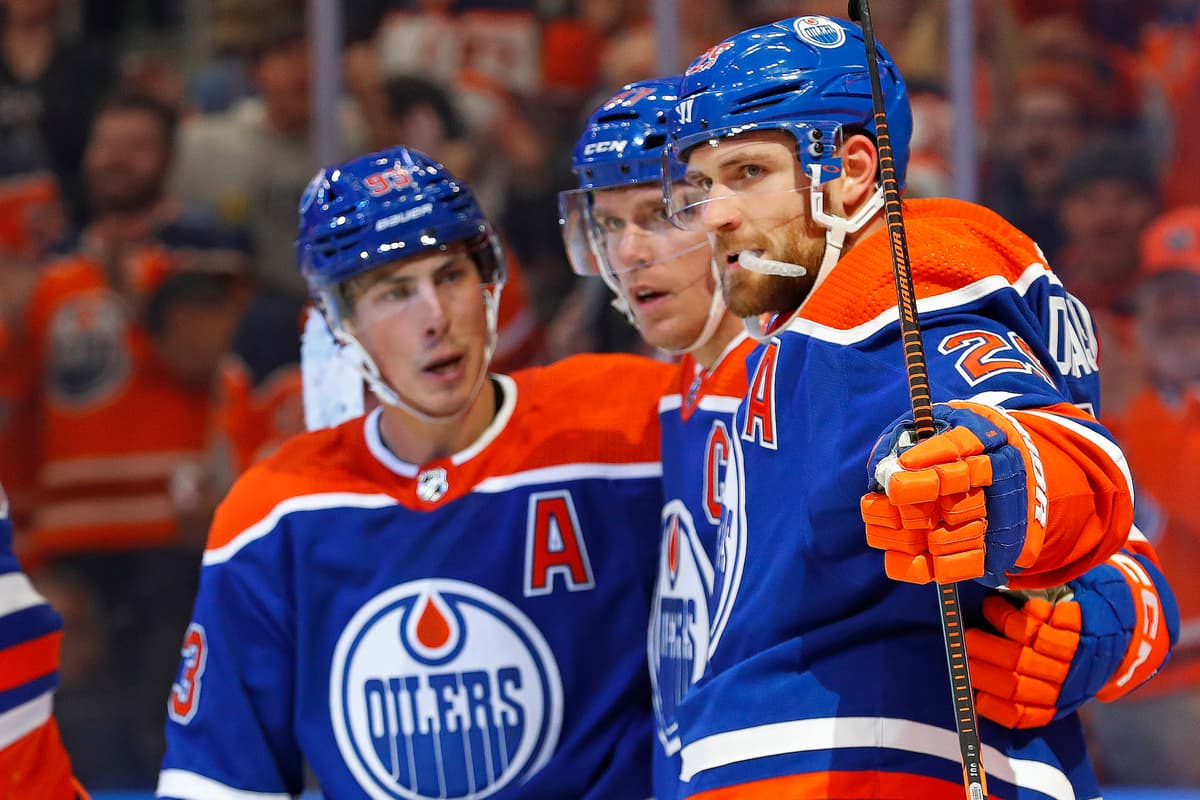 Tampa Bay Lightning's 4-1 Victory Over Edmonton Oilers: Kucherov Leads The Charge Tampa Bay Lightning's 4-1 Victory Over Edmonton Oilers: Kucherov Leads The Charge