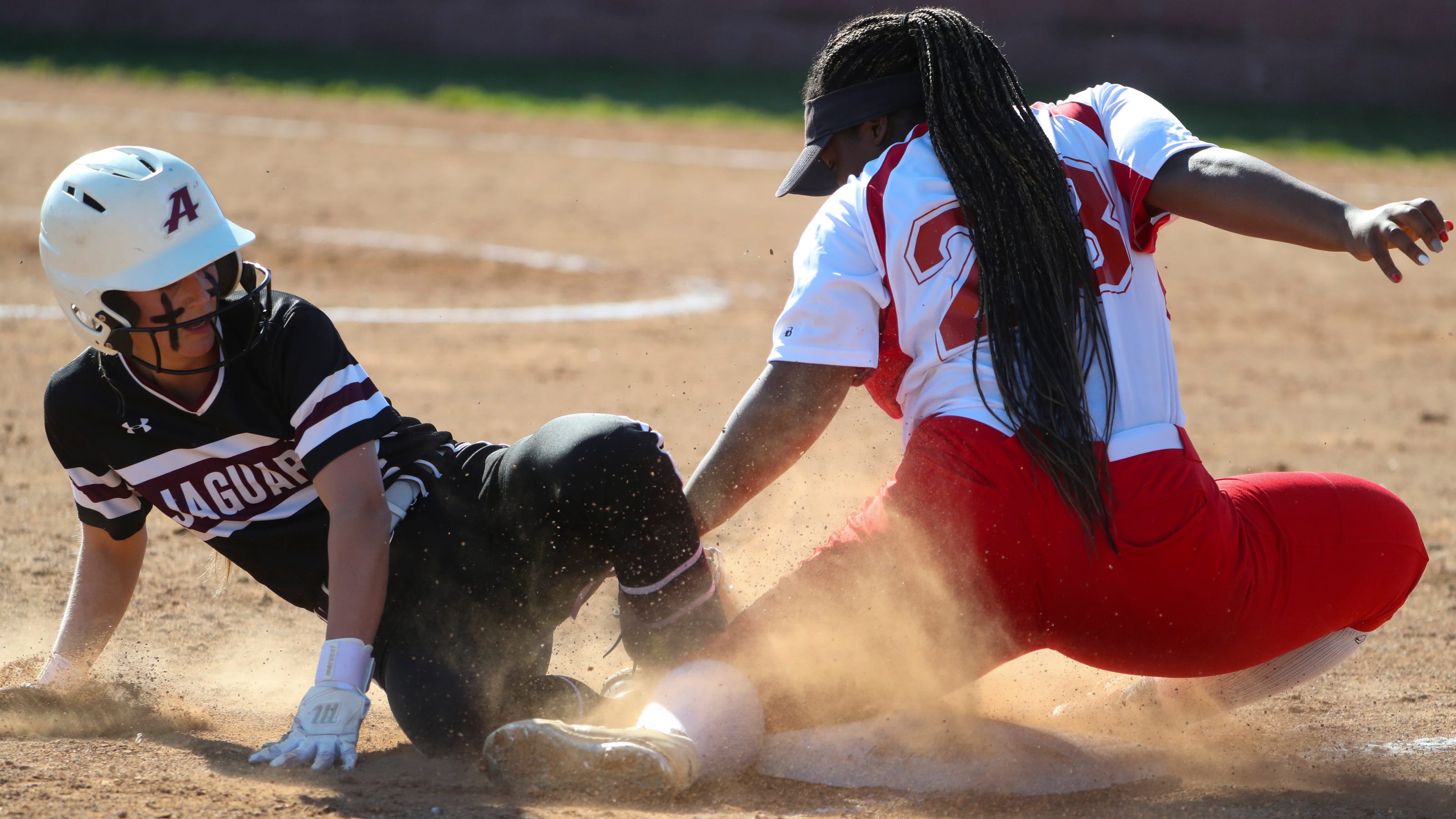 Terrapins Softball Edges Delaware In Thrilling 5-4 Win Terrapins Softball Edges Delaware In Thrilling 5-4 Win