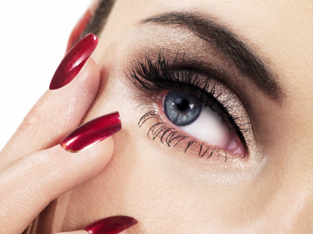 The Growing Trend Of Male Eyelash Shaving: A Comprehensive Guide The Growing Trend Of Male Eyelash Shaving: A Comprehensive Guide
