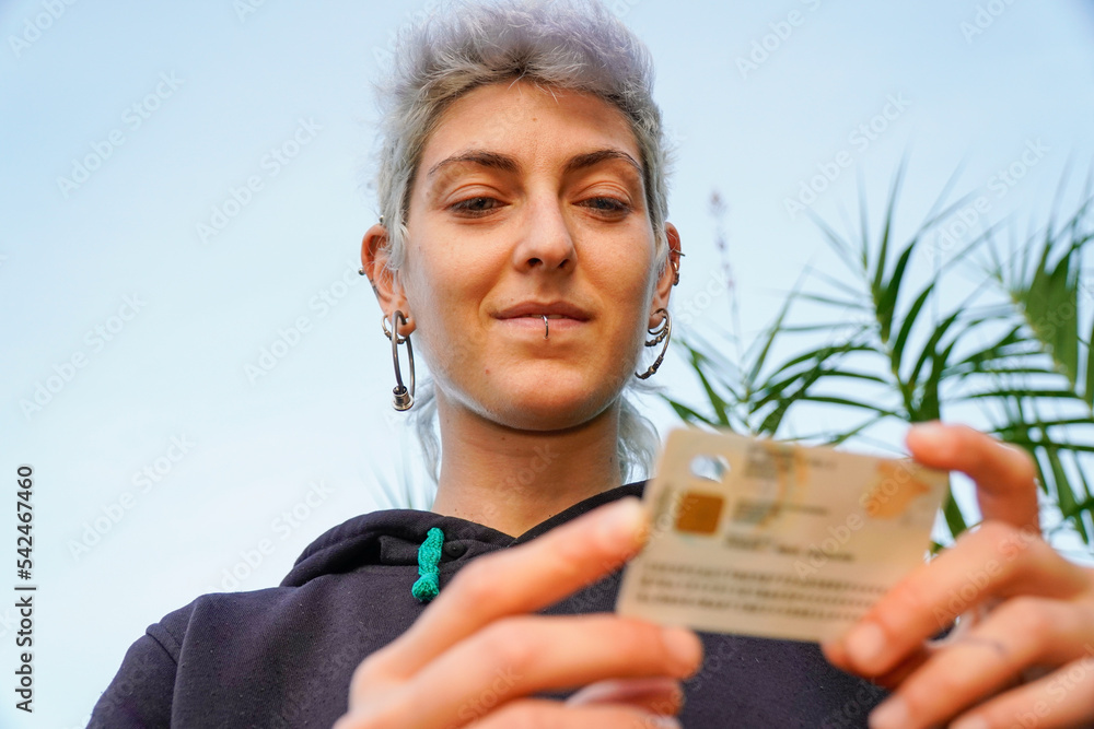 The Passing Of America's First Publicly Identified Non-Binary Person The Passing Of America's First Publicly Identified Non-Binary Person