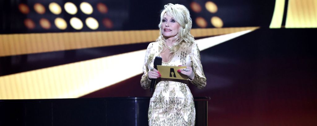 The Untold Story: Dolly Parton's Rules For Working With Sabrina Carpenter The Untold Story: Dolly Parton's Rules For Working With Sabrina Carpenter