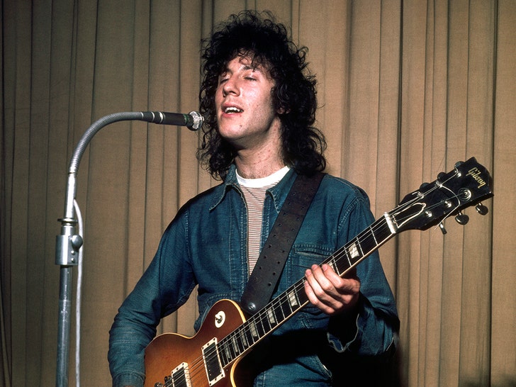 The Untold Story Of Peter Green's Departure From Fleetwood Mac The Untold Story Of Peter Green's Departure From Fleetwood Mac
