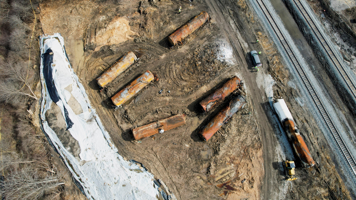 Toxic Chemical Residue From Ohio Train Derailment: A Building Contamination Investigation Toxic Chemical Residue From Ohio Train Derailment: A Building Contamination Investigation