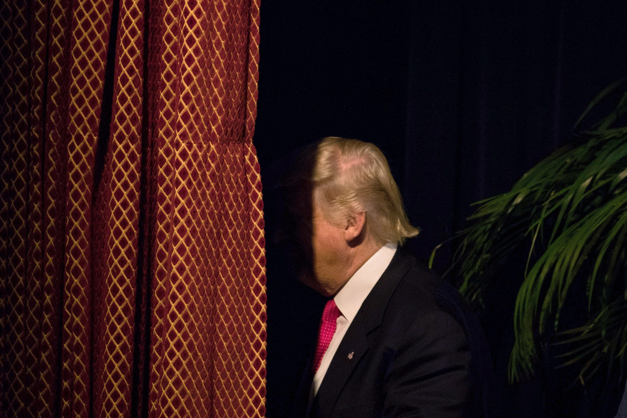 Trump Giver Grønt Lys Til Kæmpe Ståloptagelse Trump Giver Grønt Lys Til Kæmpe Ståloptagelse