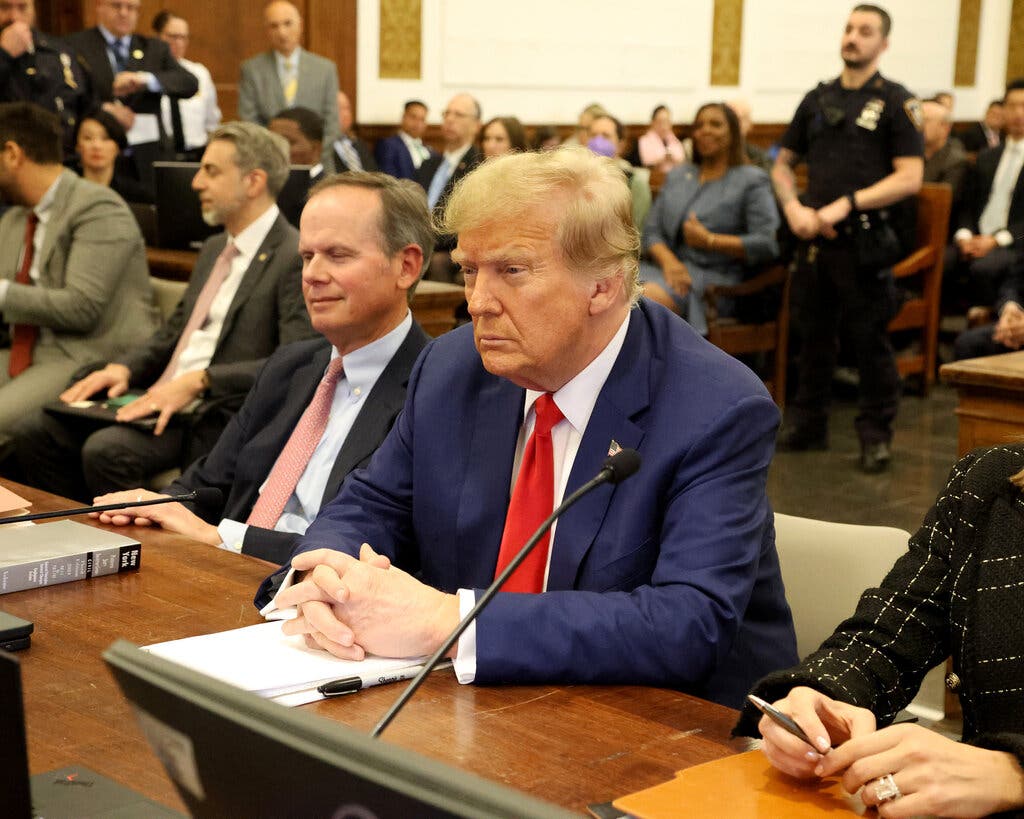 Trump Grants Clemency To Reality Show Stars Convicted Of Financial Crimes Trump Grants Clemency To Reality Show Stars Convicted Of Financial Crimes