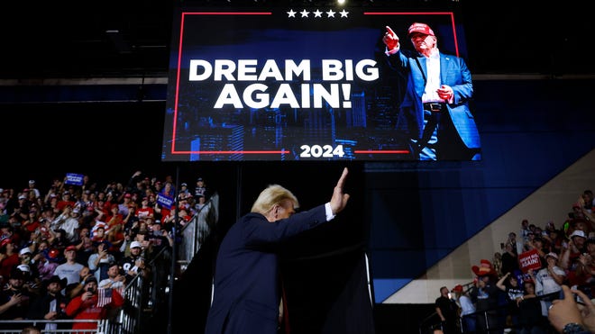 Trump Issues 10% Tariff Baseline Warning Trump Issues 10% Tariff Baseline Warning
