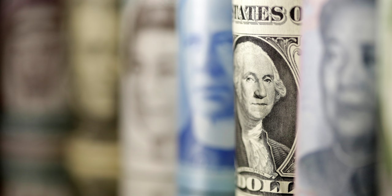 Trump's Remarks Boost Canadian Dollar Against US Dollar Trump's Remarks Boost Canadian Dollar Against US Dollar