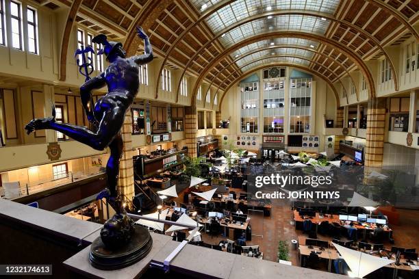 Trump's Tariff Relief: 8% Stock Market Surge On Euronext Amsterdam Trump's Tariff Relief: 8% Stock Market Surge On Euronext Amsterdam