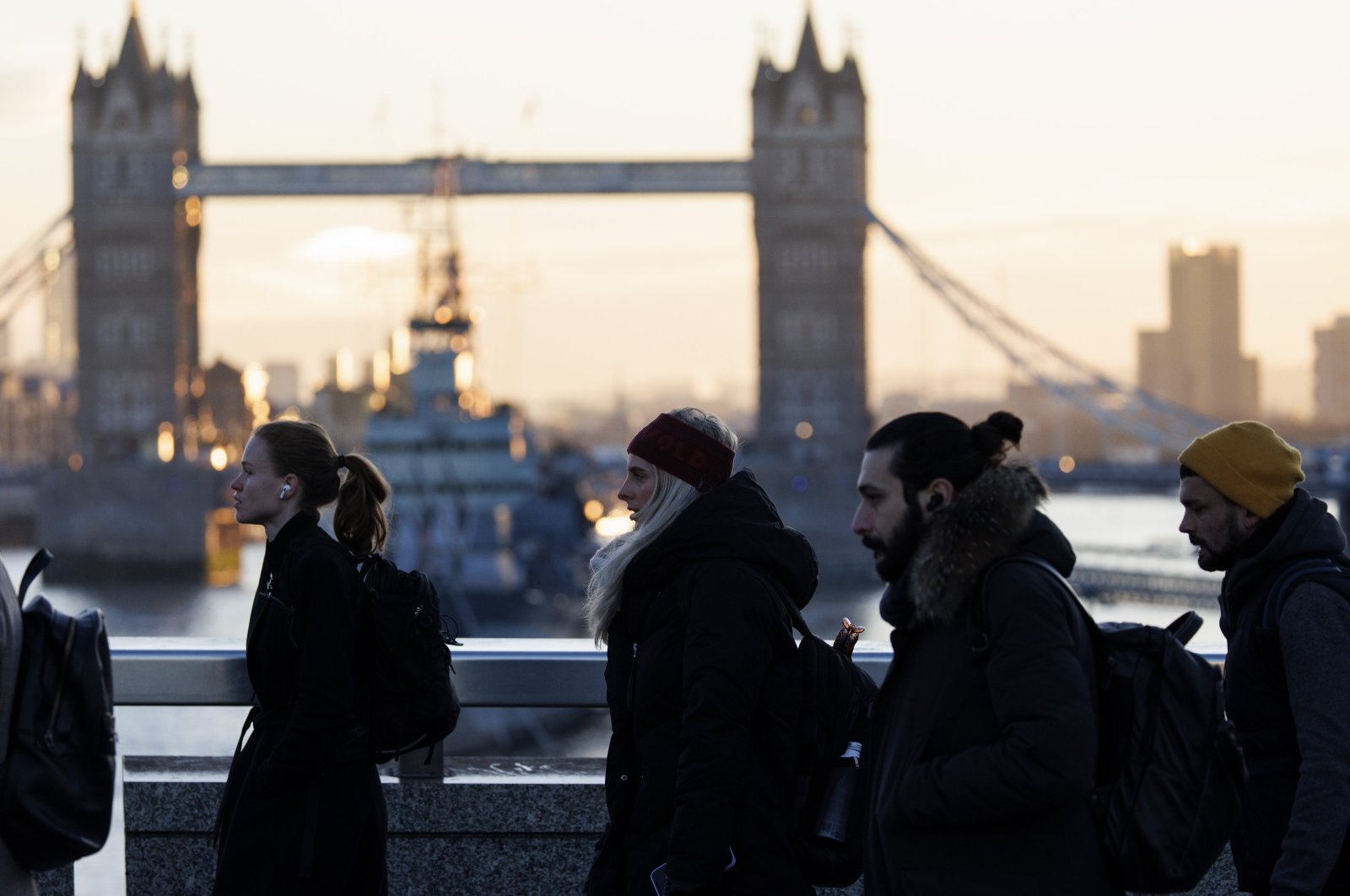UK Inflation Surprise: Pound Rises As BOE Rate Cut Expectations Fade UK Inflation Surprise: Pound Rises As BOE Rate Cut Expectations Fade