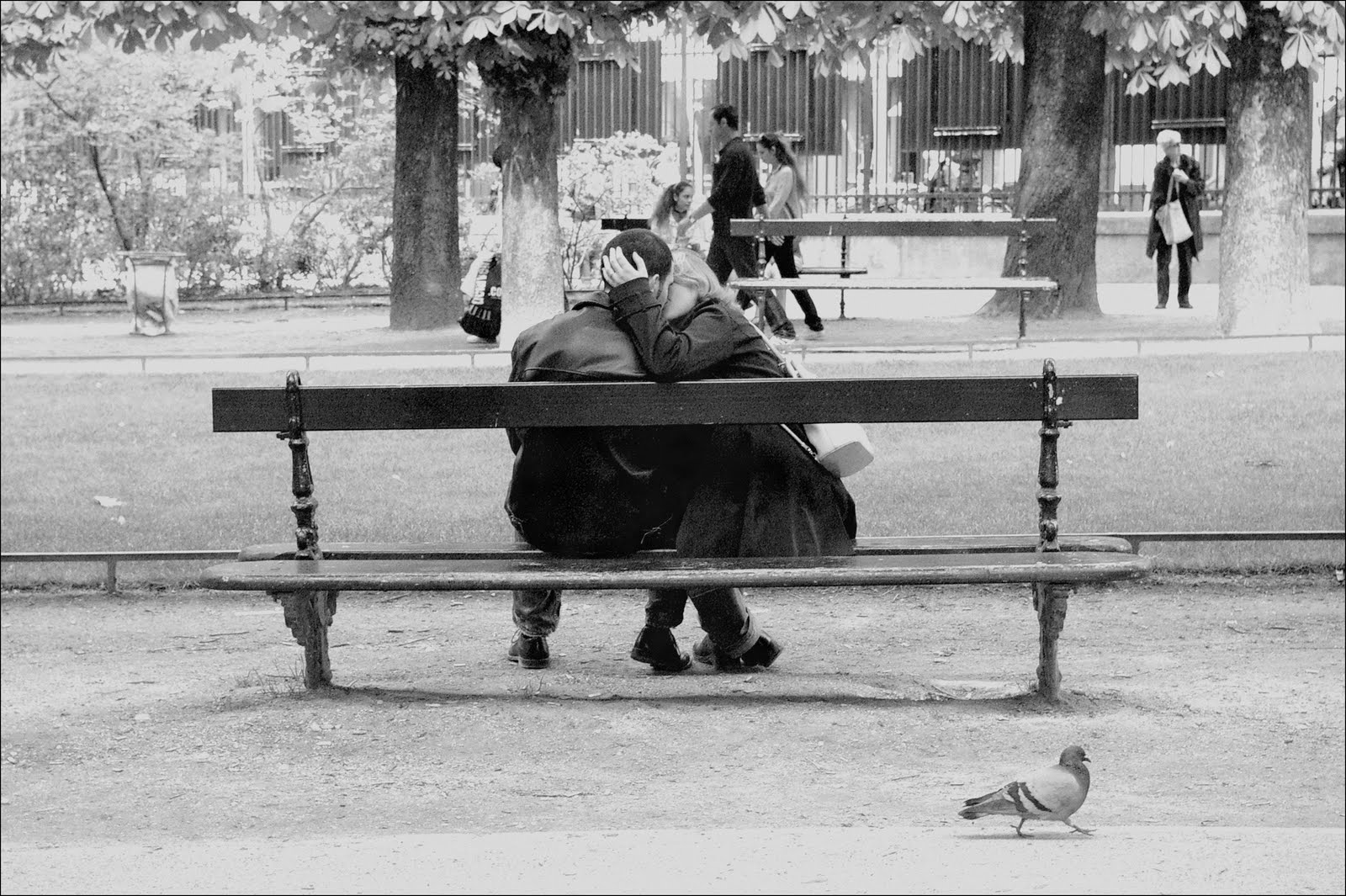 Un Couple Surprenant ? Éric Antoine Et Une Ancienne Miss Météo À Paris Un Couple Surprenant ? Éric Antoine Et Une Ancienne Miss Météo À Paris