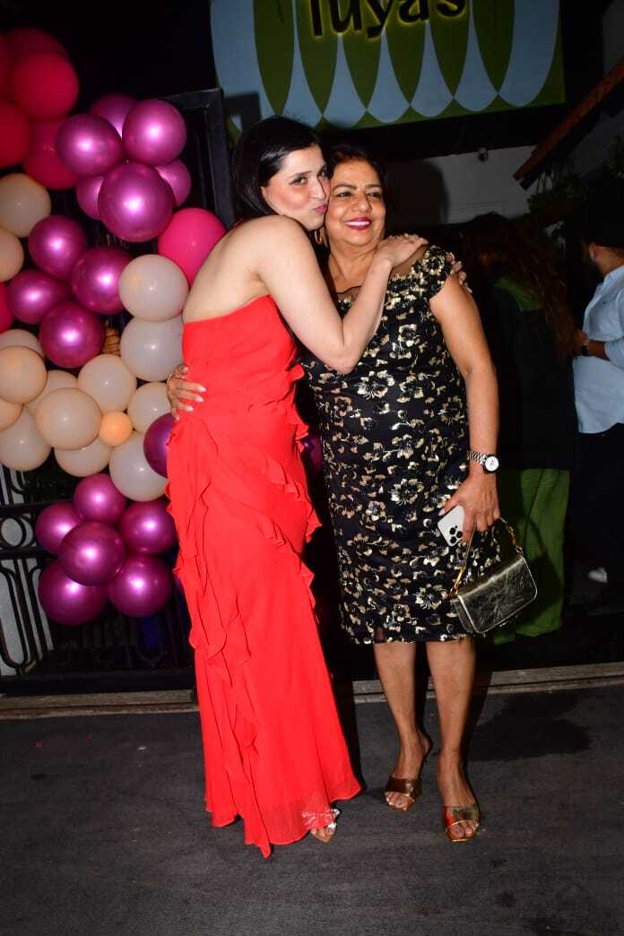 Unbreakable Bond: Priyanka Chopra's Loving Birthday Tribute To Sister Mannara Chopra Unbreakable Bond: Priyanka Chopra's Loving Birthday Tribute To Sister Mannara Chopra