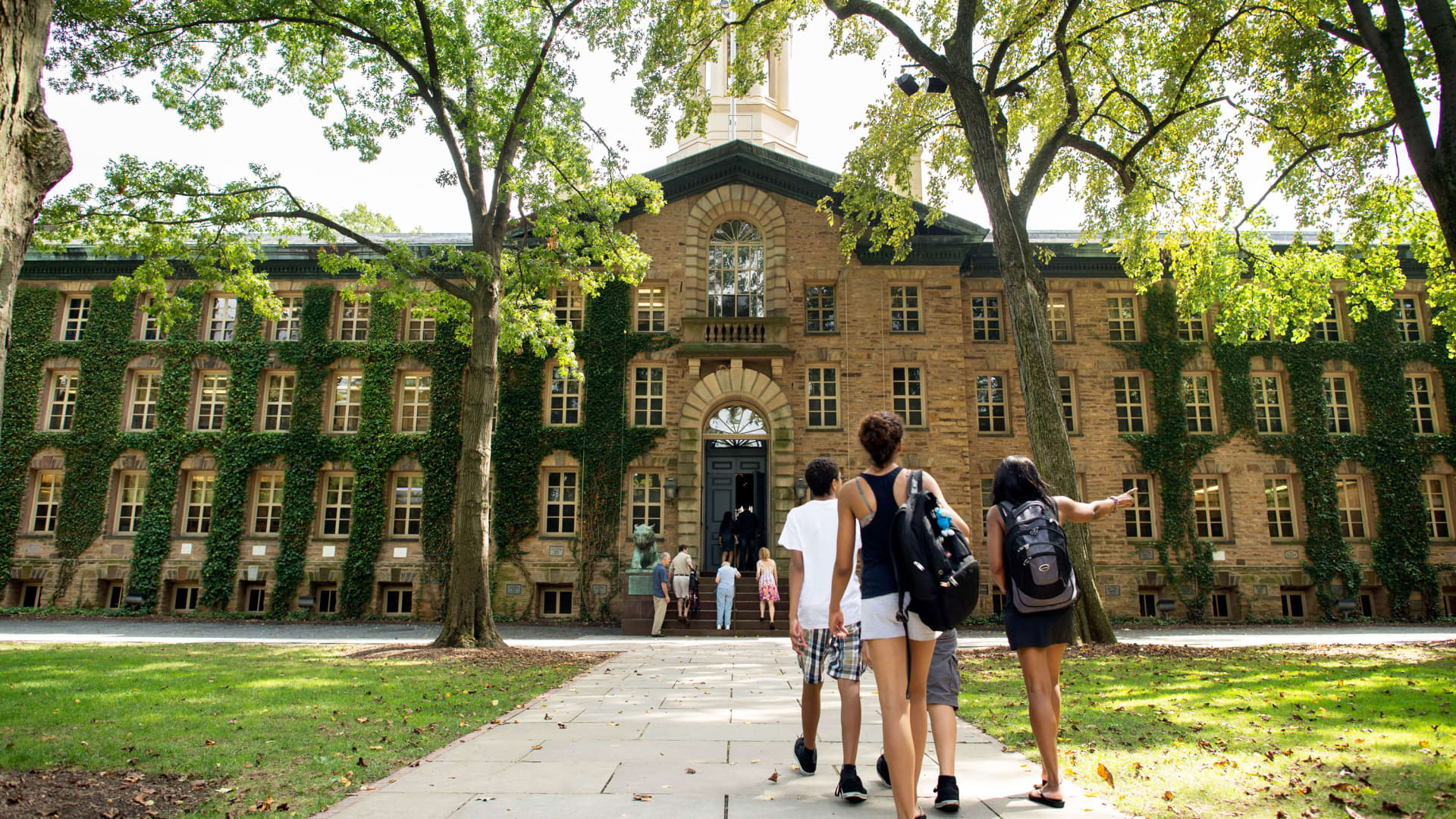 Universities Face Financial Crisis: Impacts On Staff And Students Universities Face Financial Crisis: Impacts On Staff And Students