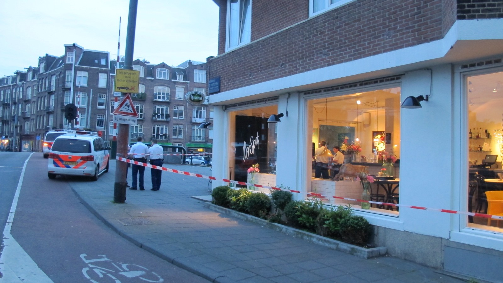 Venlonaar (16): Gewapende Overval Op Schoolgenoten Levert Duizenden Euro's Op Venlonaar (16): Gewapende Overval Op Schoolgenoten Levert Duizenden Euro's Op