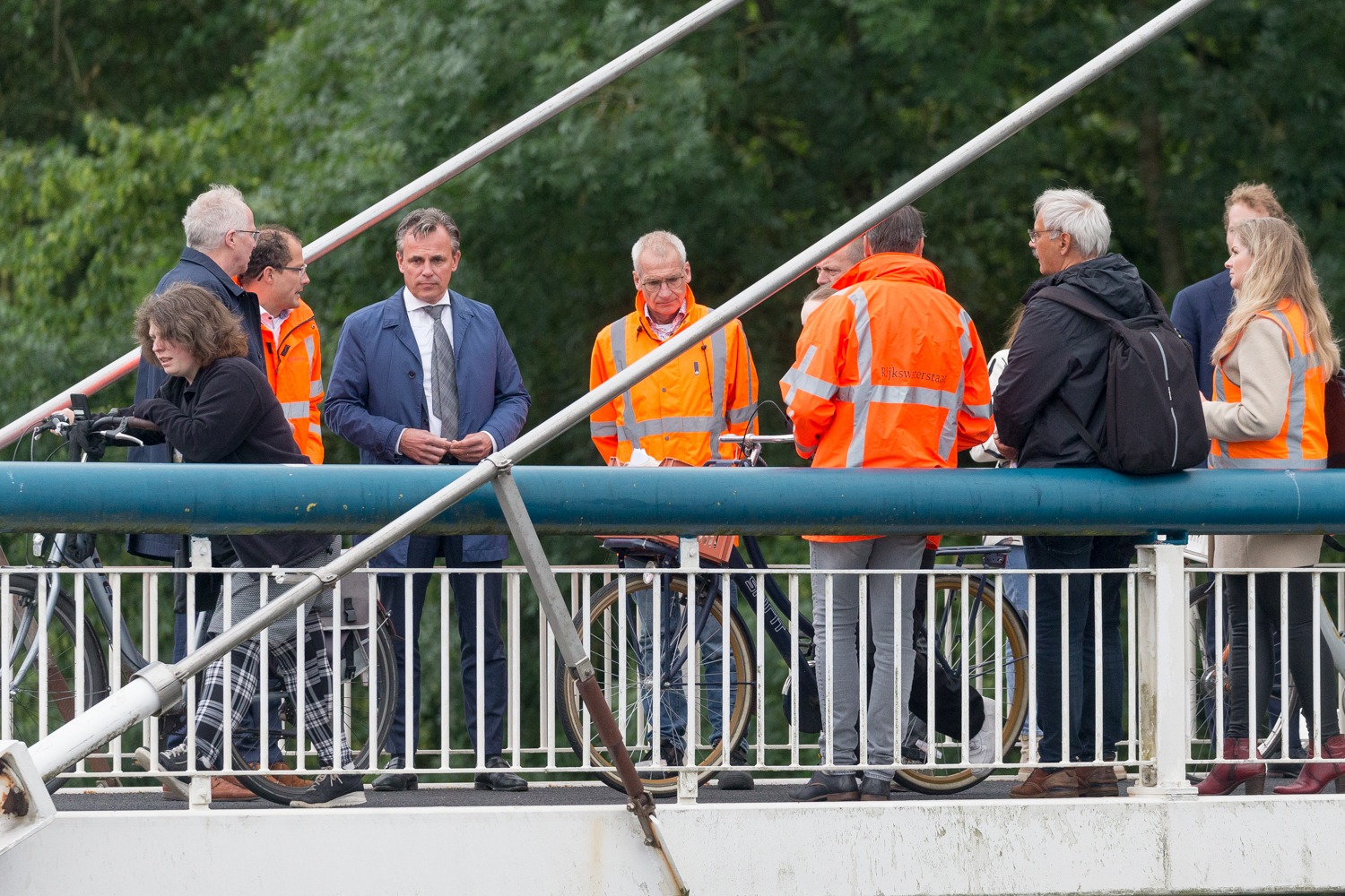 Verdeelstation Oostwold: Bewoners Teleurgesteld Over Onafwendbare Komst