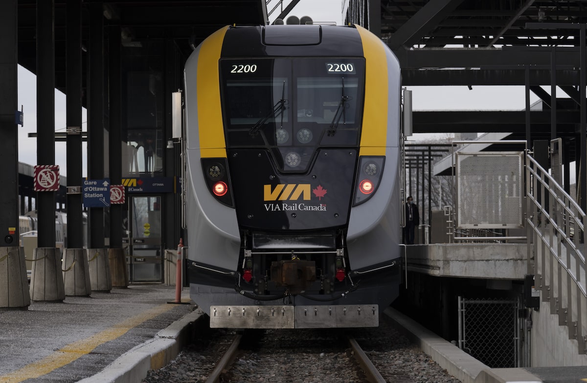 Via Rail Strike Looms: Unifor Mandate Could Shut Down Service By June 22 Via Rail Strike Looms: Unifor Mandate Could Shut Down Service By June 22