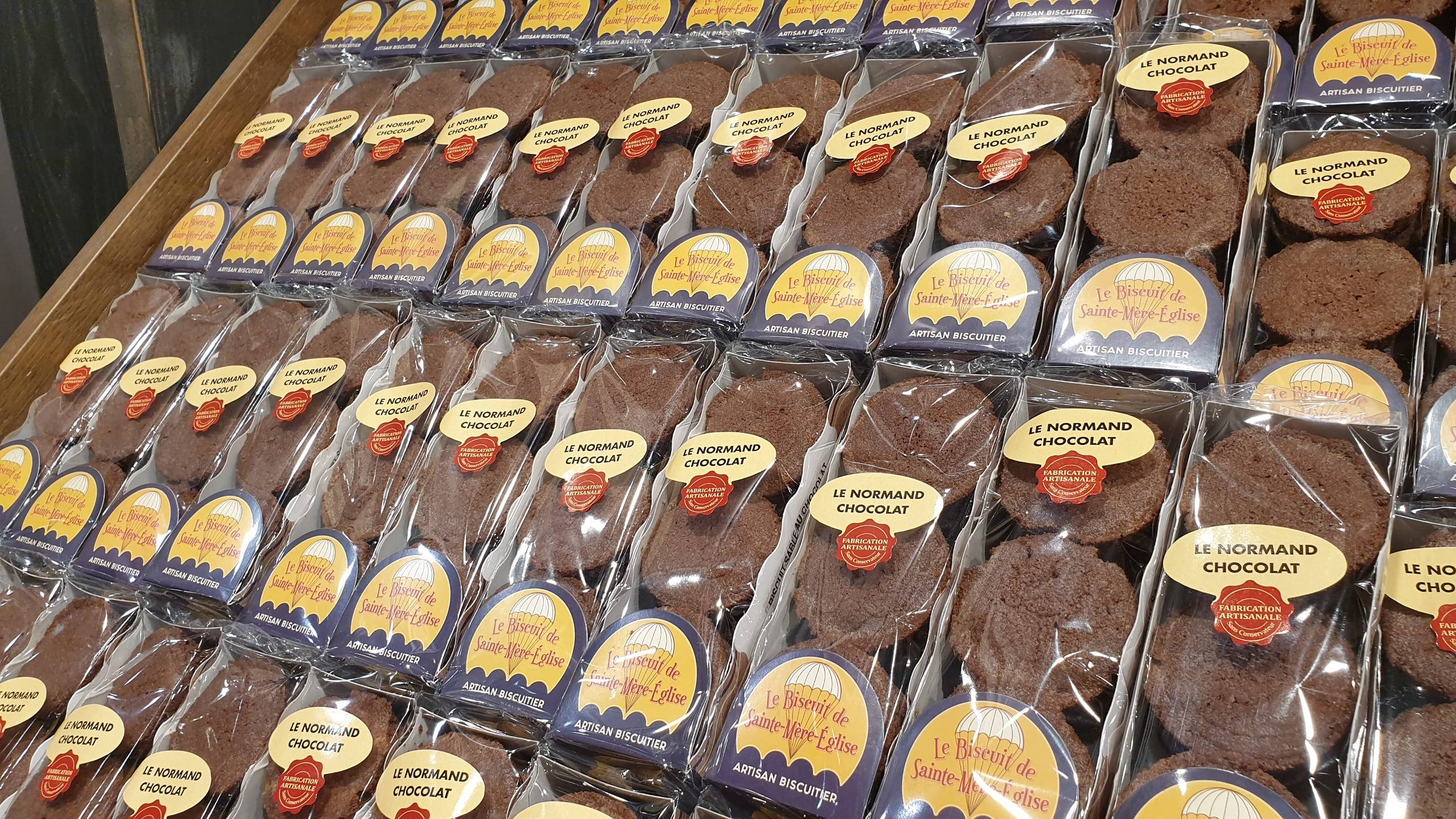 Voici Le Poids De Votre Bébé En Chocolat ! Offre Spéciale Boulangerie Normande. Voici Le Poids De Votre Bébé En Chocolat ! Offre Spéciale Boulangerie Normande.