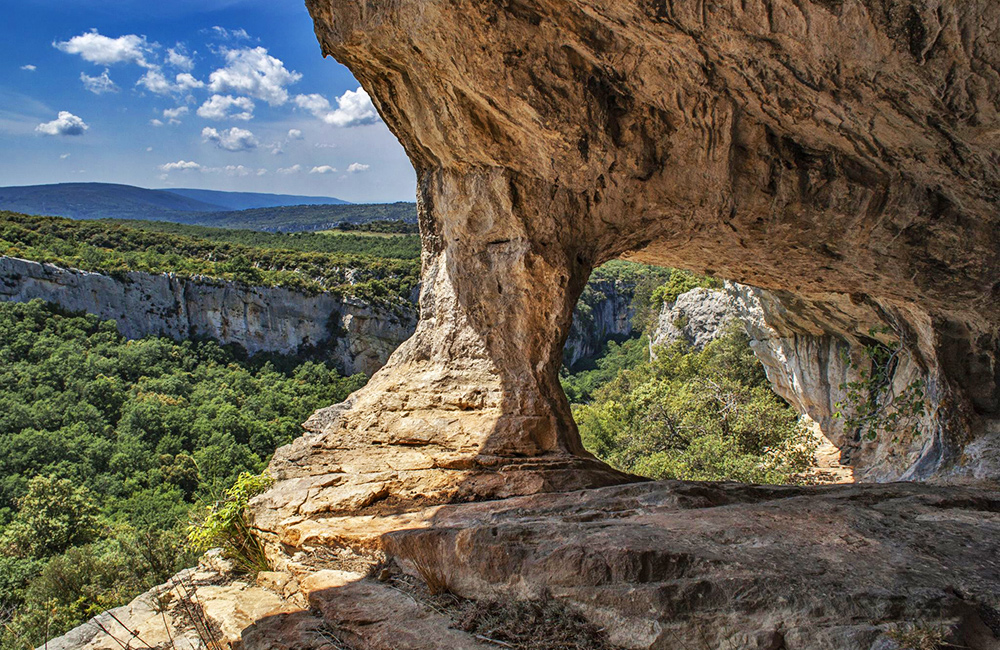 Walk The Provence: Self-Guided Hiking Route From Mountains To Mediterranean Walk The Provence: Self-Guided Hiking Route From Mountains To Mediterranean