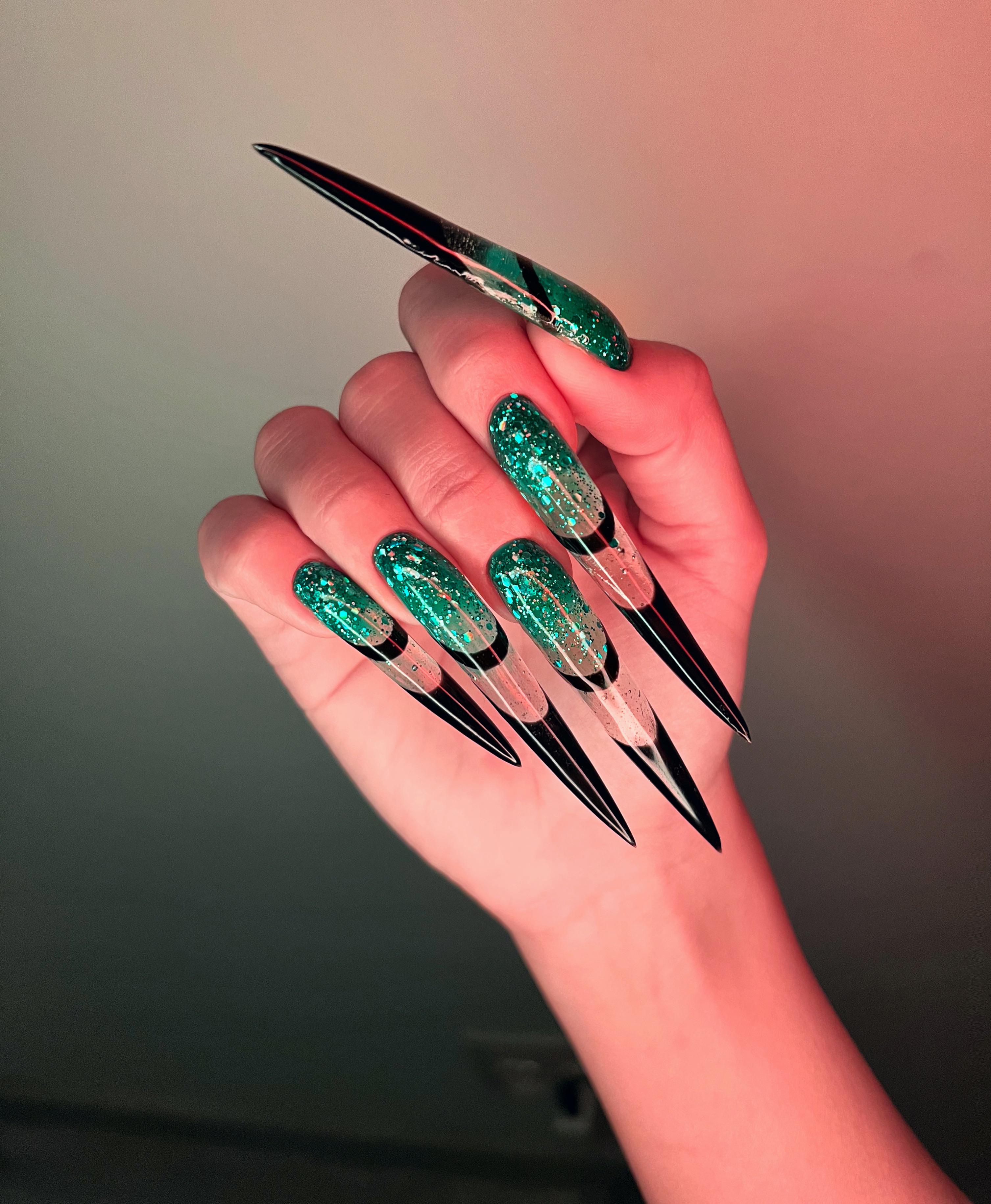 WATCH: Beauty School's Masterclass On Extra Long Nails WATCH: Beauty School's Masterclass On Extra Long Nails
