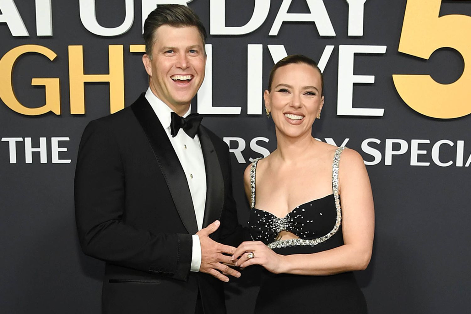 Why Colin Jost Earns Less Than Scarlett Johansson: Examining Hollywood Pay Gaps Why Colin Jost Earns Less Than Scarlett Johansson: Examining Hollywood Pay Gaps