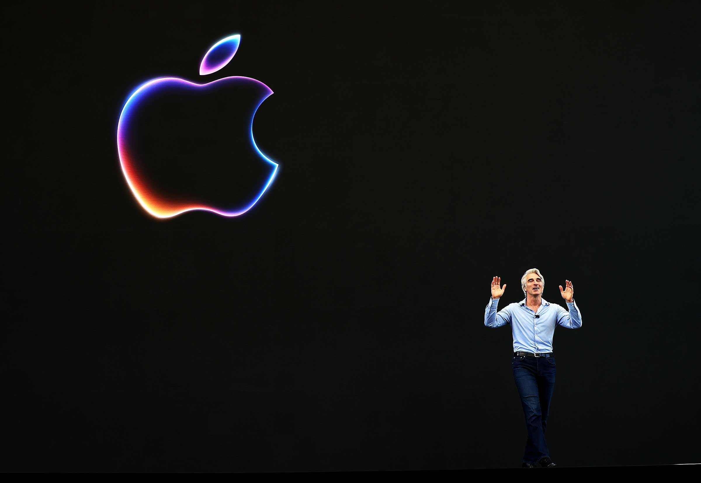 Will Apple Dominate AI Or Become A Laggard? Exploring The Possibilities Will Apple Dominate AI Or Become A Laggard? Exploring The Possibilities