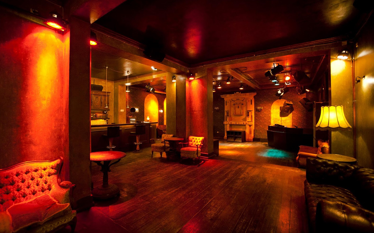 Will Berlin U-Bahn Stations Become Unexpected Techno Clubs? Will Berlin U-Bahn Stations Become Unexpected Techno Clubs?