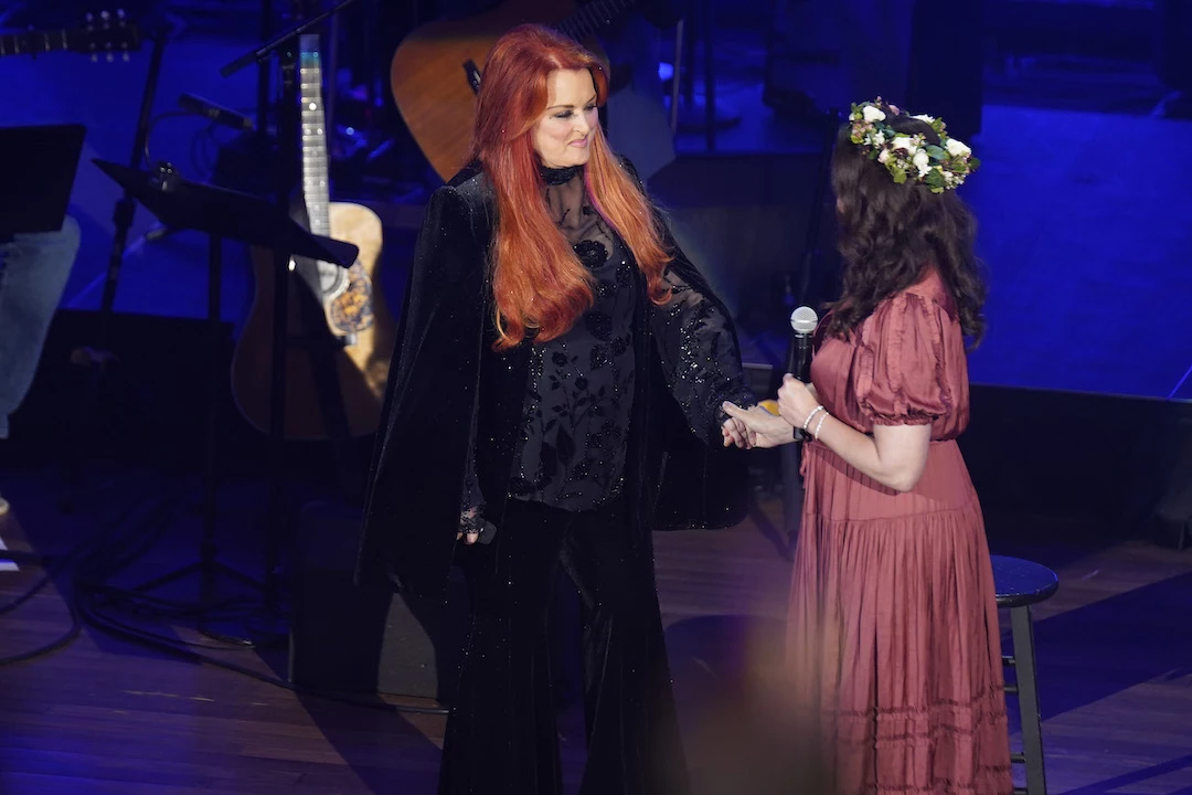 Wynonna & Ashley Judd: A Family's Untold Story In New Docuseries Wynonna & Ashley Judd: A Family's Untold Story In New Docuseries