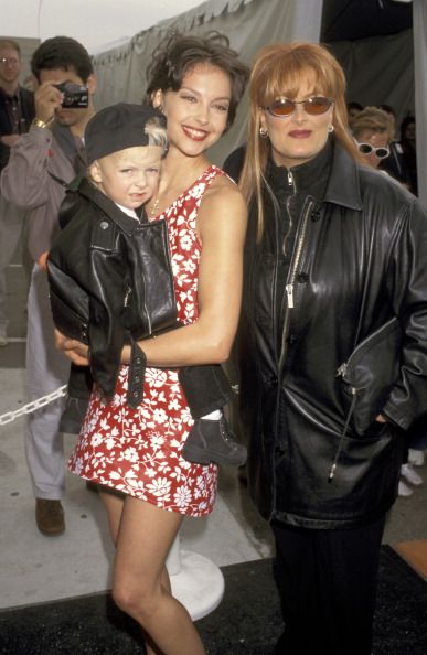 Wynonna & Ashley Judd: A Family's Untold Story Wynonna & Ashley Judd: A Family's Untold Story