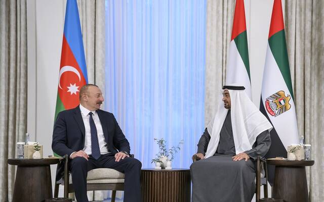 وزير التجارة يبحث فرص الاستثمار و تعزيز التعاون الاقتصادي مع أذربيجان وزير التجارة يبحث فرص الاستثمار و تعزيز التعاون الاقتصادي مع أذربيجان