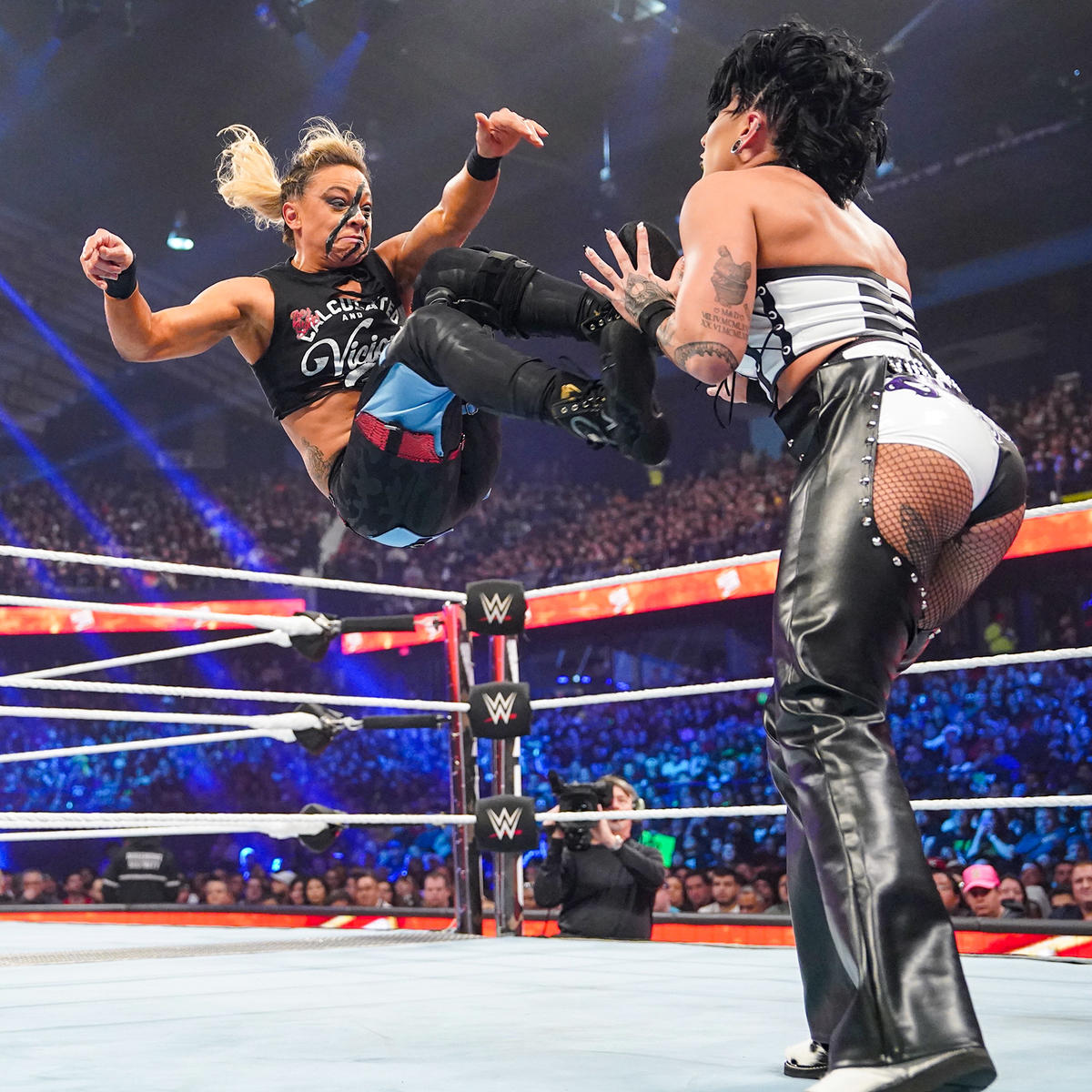 Zoey Stark's Injury: Details From WWE Raw Match Zoey Stark's Injury: Details From WWE Raw Match
